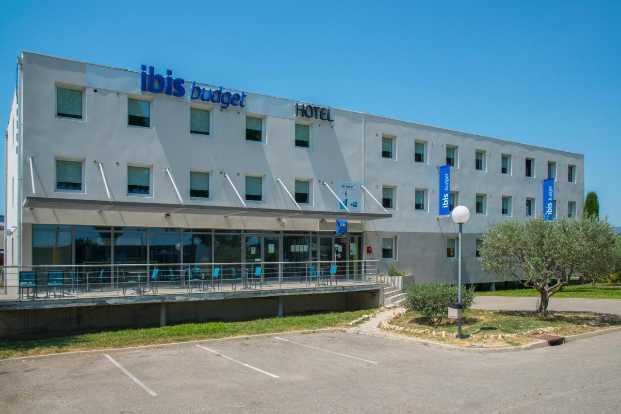 Ibis Budget Pertuis Portes Du Luberon Eksteriør billede