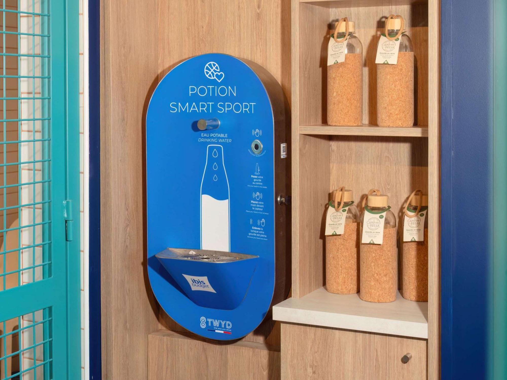 Ibis Budget Pertuis Portes Du Luberon Eksteriør billede